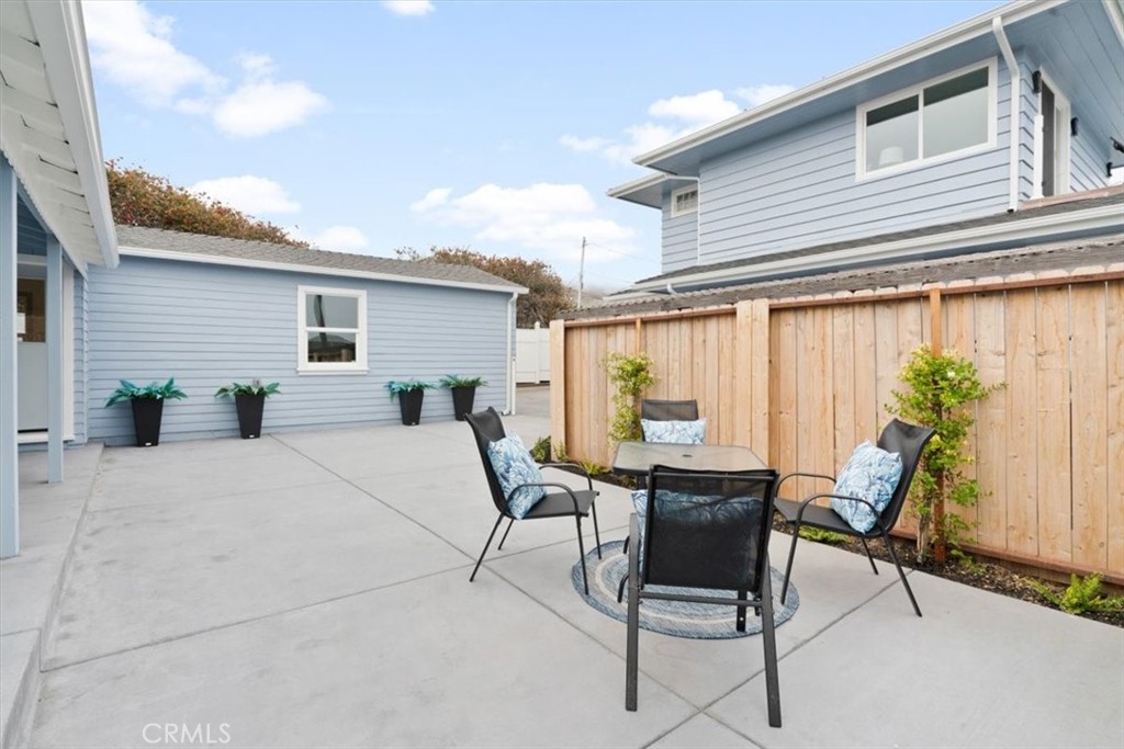 31 N 3rd St, Cayucos, CA 93430