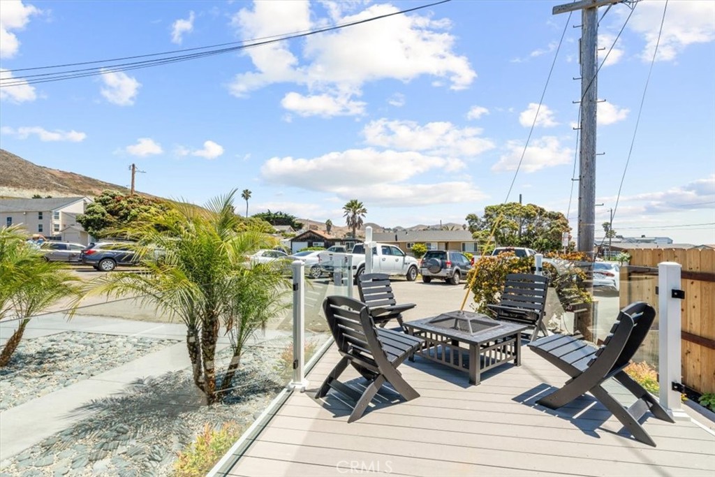 31 N 3rd St, Cayucos, CA 93430