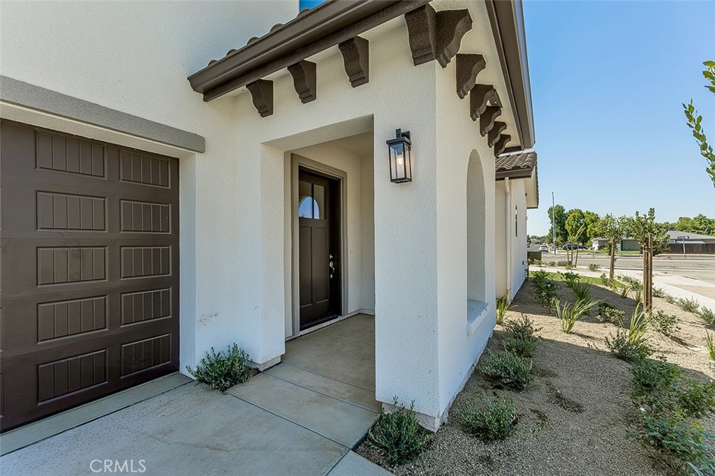 6008 E Sussex Way, Fresno, CA 93727