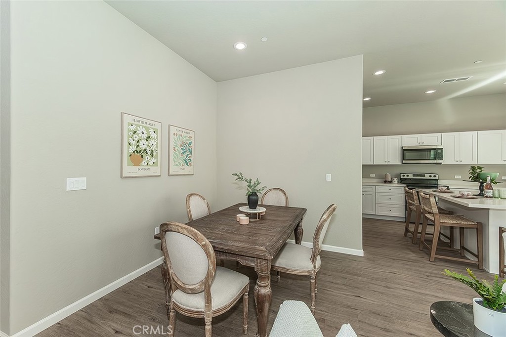 6008 E Sussex Way, Fresno, CA 93727