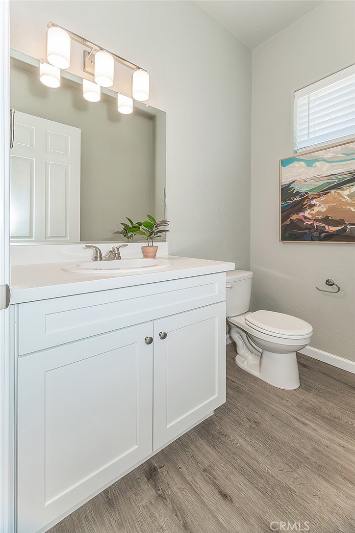 6008 E Sussex Way, Fresno, CA 93727