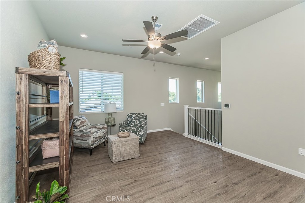 6008 E Sussex Way, Fresno, CA 93727