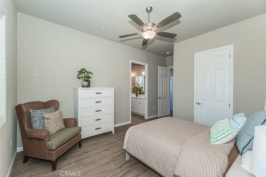 6008 E Sussex Way, Fresno, CA 93727