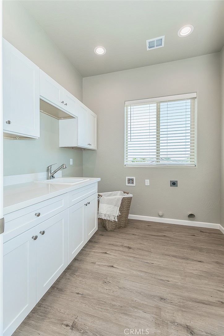 6008 E Sussex Way, Fresno, CA 93727