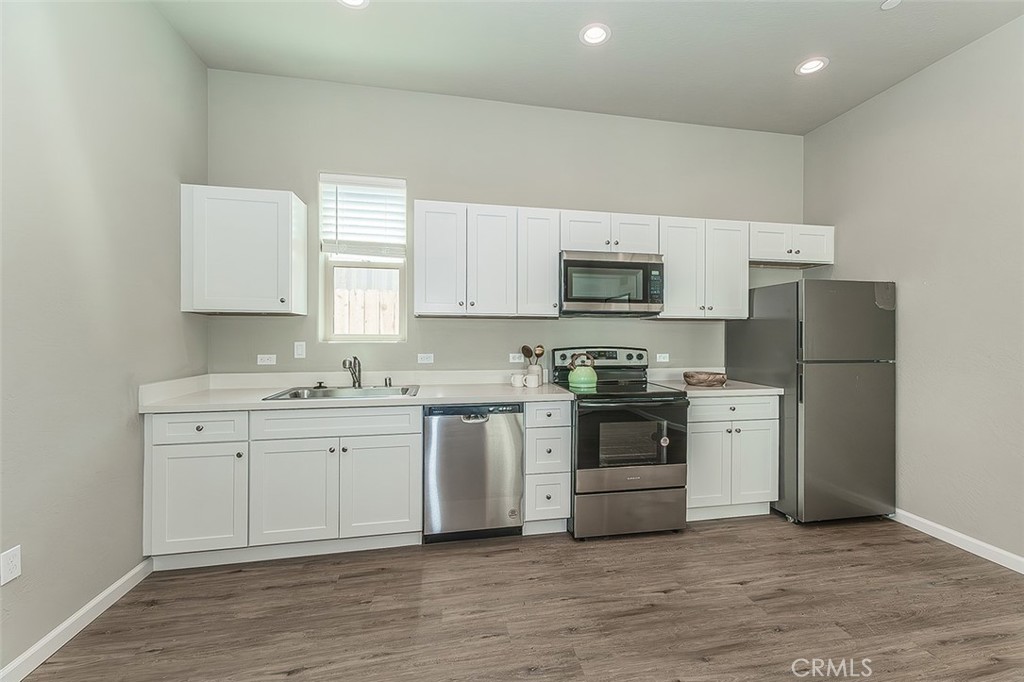 6008 E Sussex Way, Fresno, CA 93727