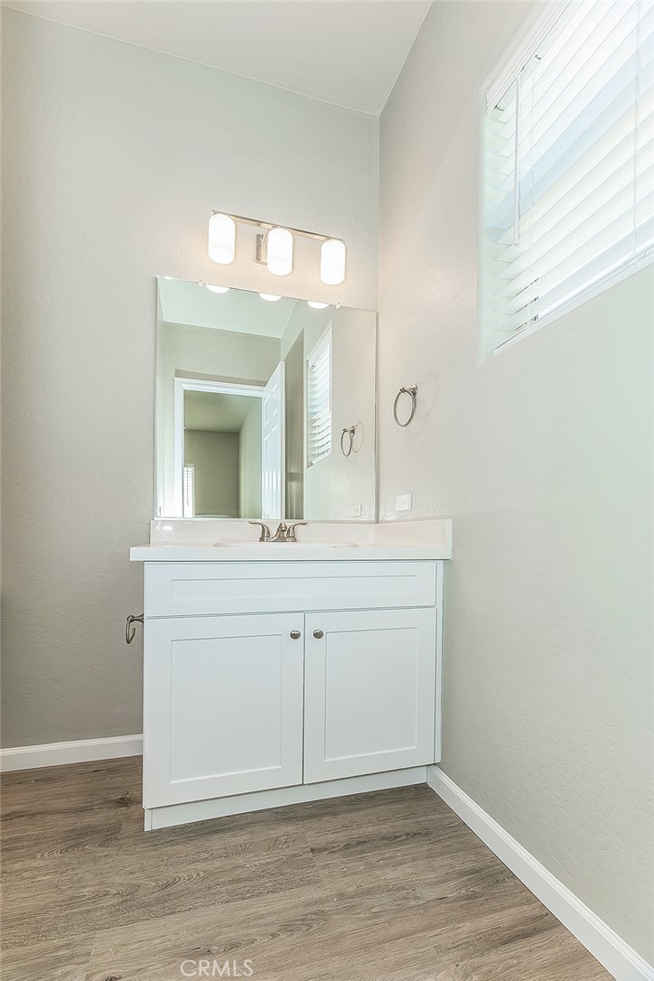 6008 E Sussex Way, Fresno, CA 93727