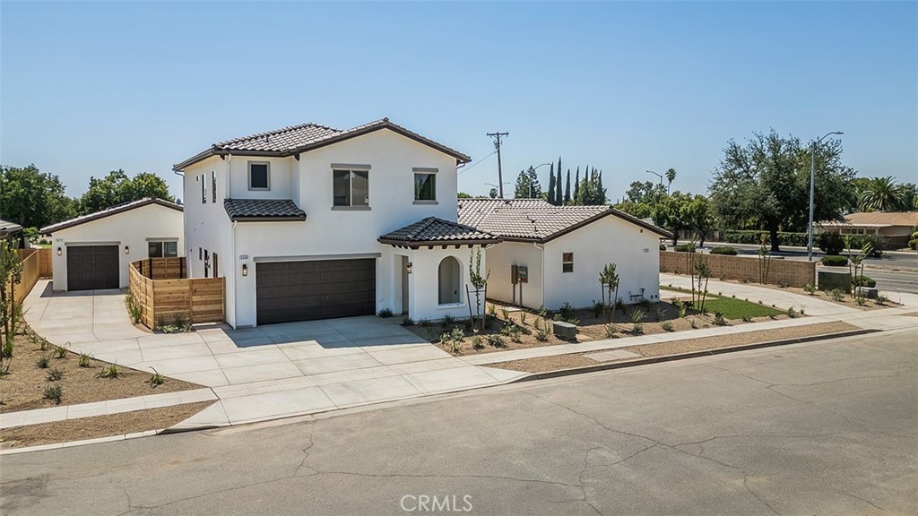 6008 E Sussex Way, Fresno, CA 93727