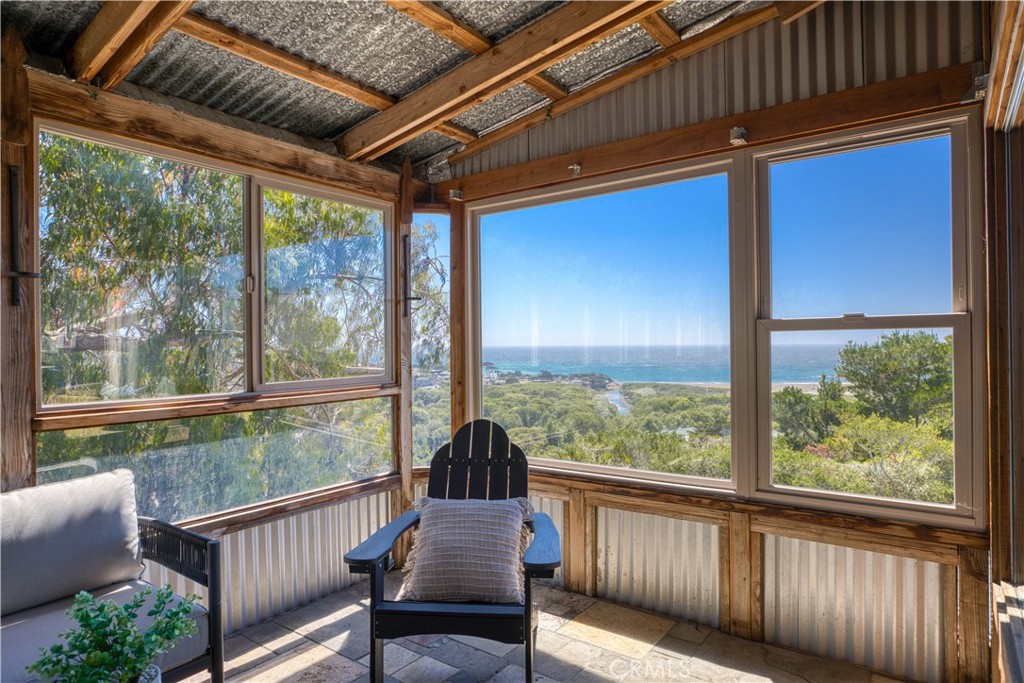 564 Croyden Ln, Cambria, CA 93428