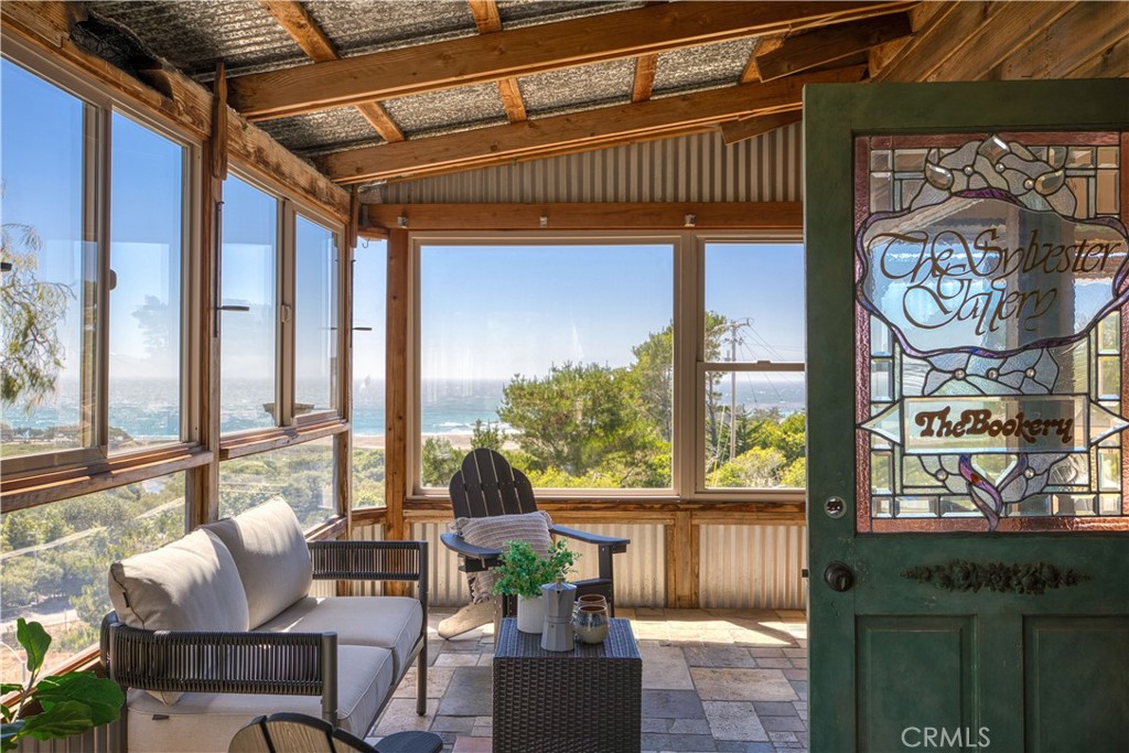 564 Croyden Ln, Cambria, CA 93428