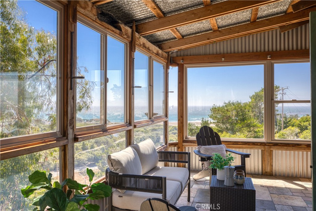 564 Croyden Ln, Cambria, CA 93428