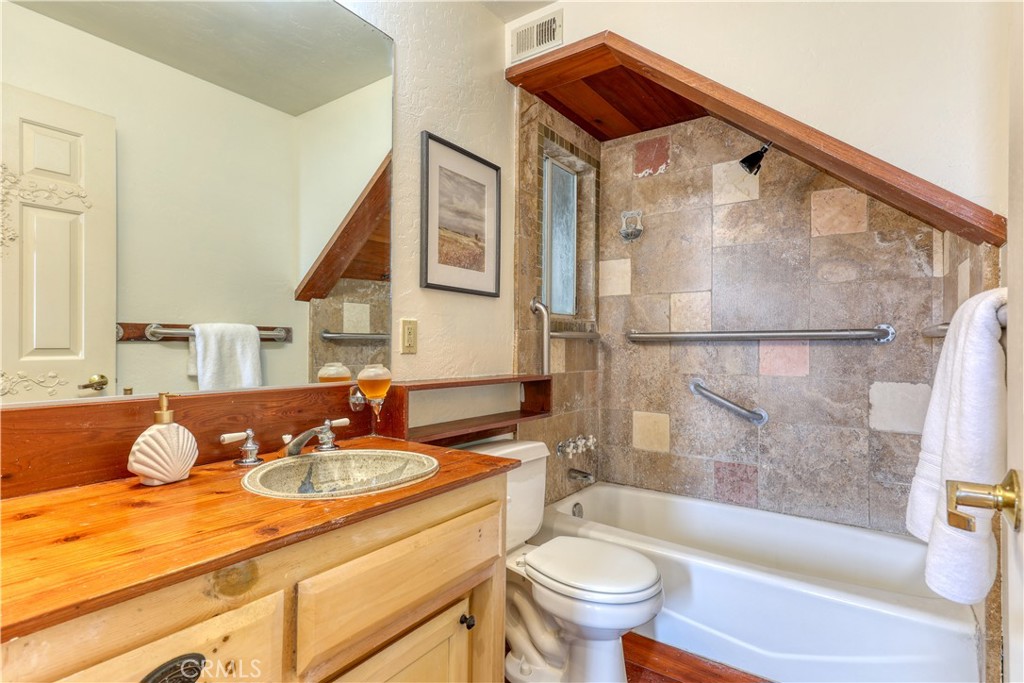 564 Croyden Ln, Cambria, CA 93428