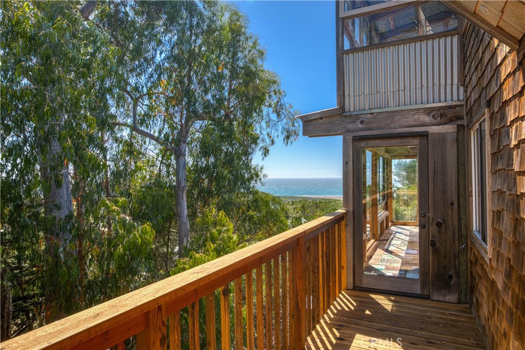 564 Croyden Ln, Cambria, CA 93428