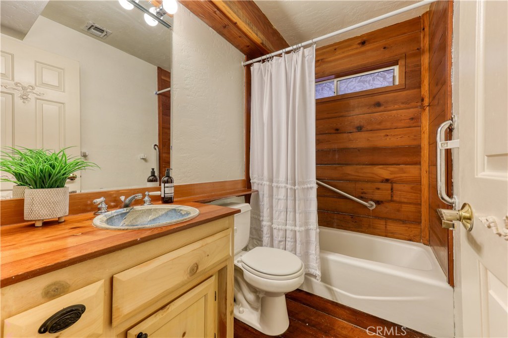 564 Croyden Ln, Cambria, CA 93428