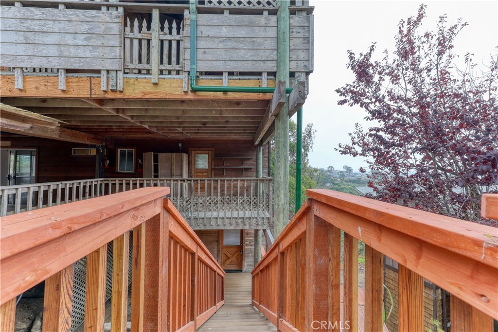 564 Croyden Ln, Cambria, CA 93428