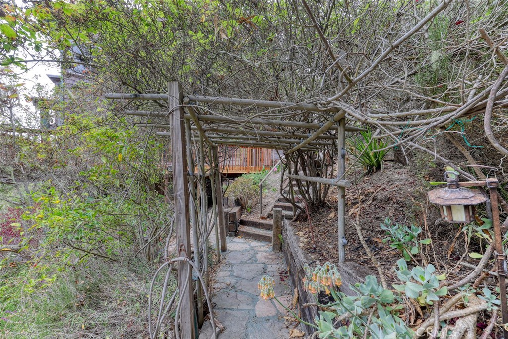 564 Croyden Ln, Cambria, CA 93428