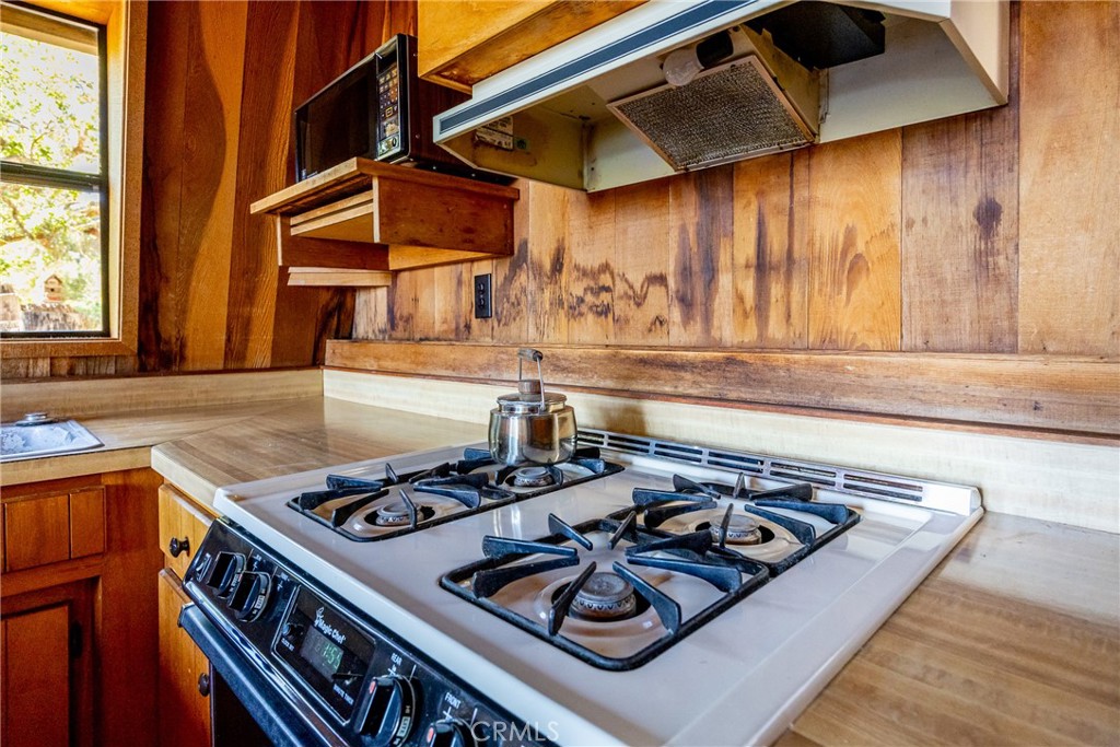 1420 Spencer St, Cambria, CA 93428