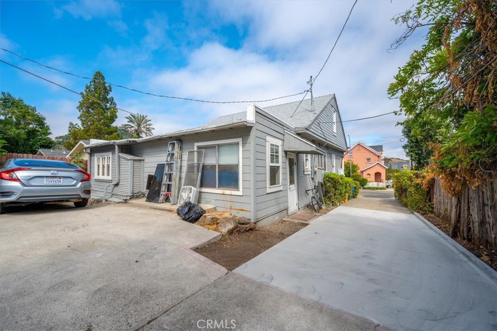 1143 Walnut St, San Luis Obispo, CA 93401