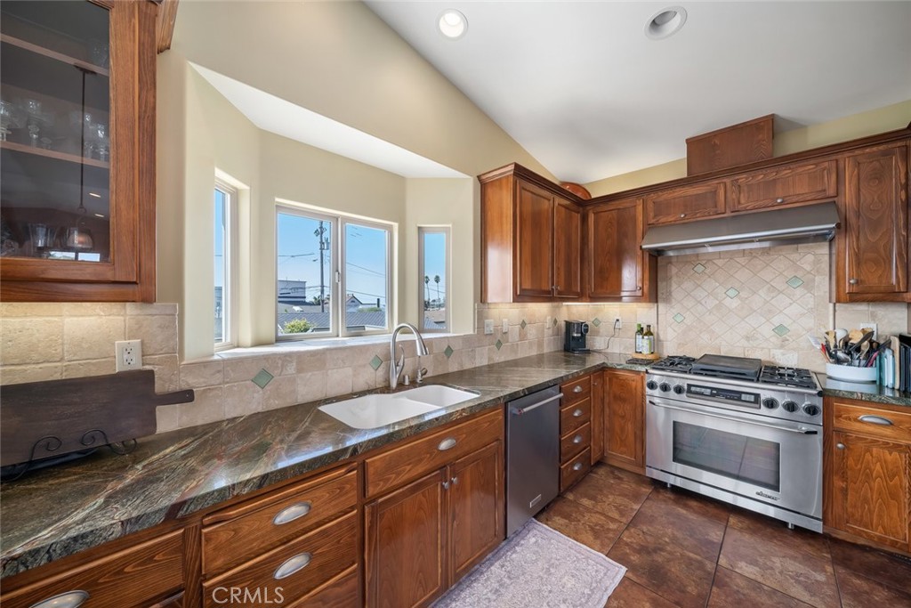 159 Ash Avenue, Cayucos, CA 93430