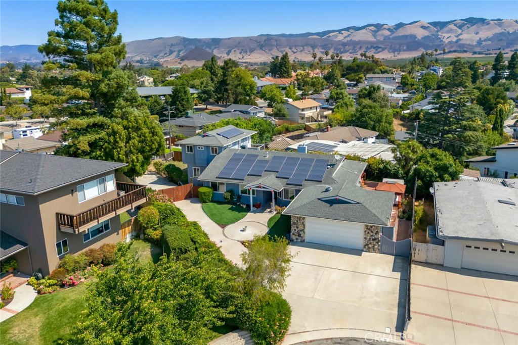 6001 Joan Pl, San Luis Obispo, CA 93401