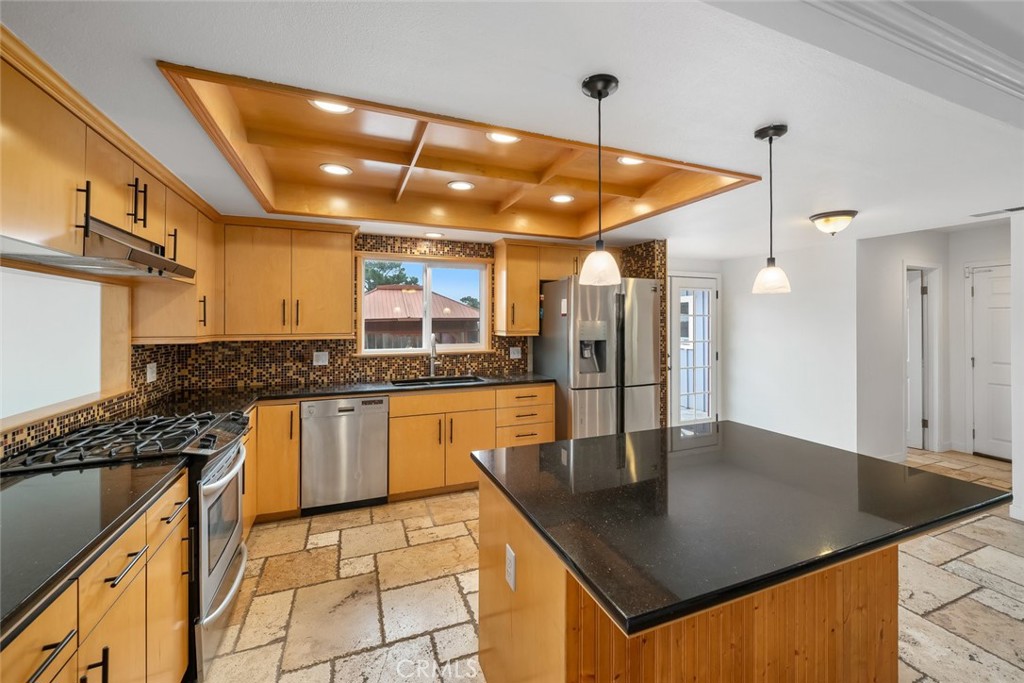 6001 Joan Pl, San Luis Obispo, CA 93401