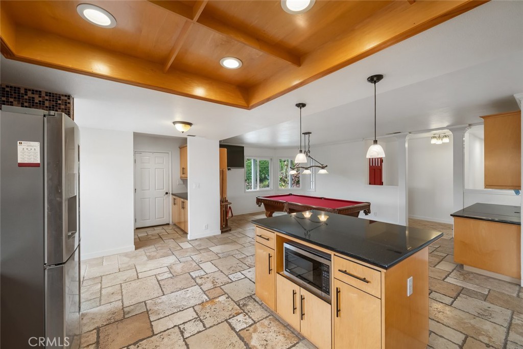 6001 Joan Pl, San Luis Obispo, CA 93401
