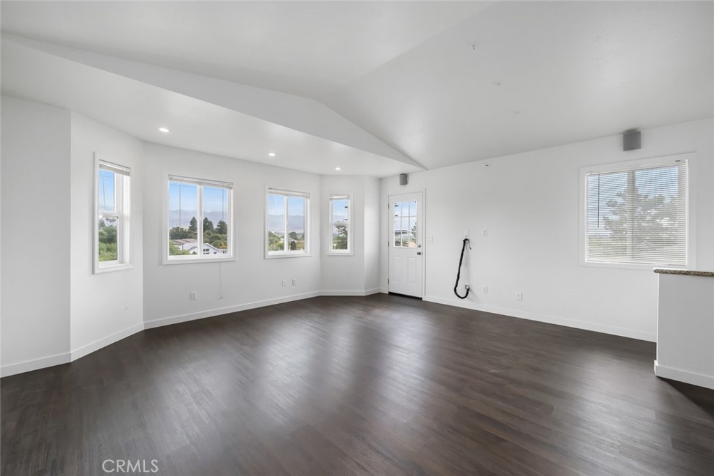 6001 Joan Pl, San Luis Obispo, CA 93401