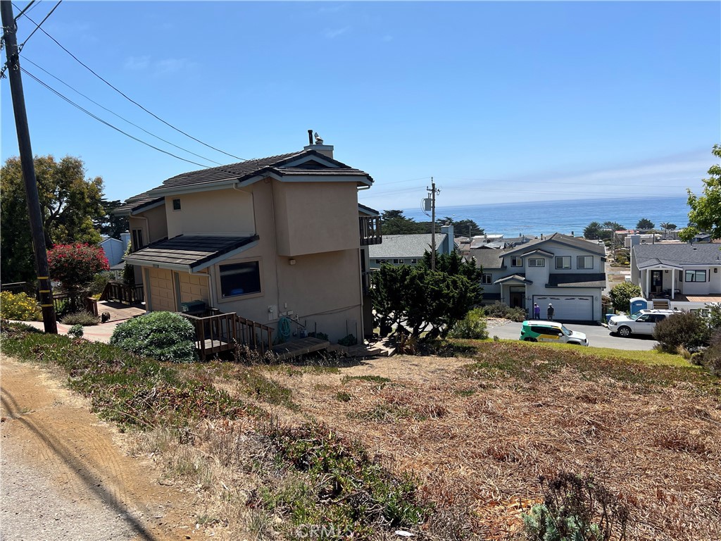 605 Ardath Dr, Cambria, CA 93428