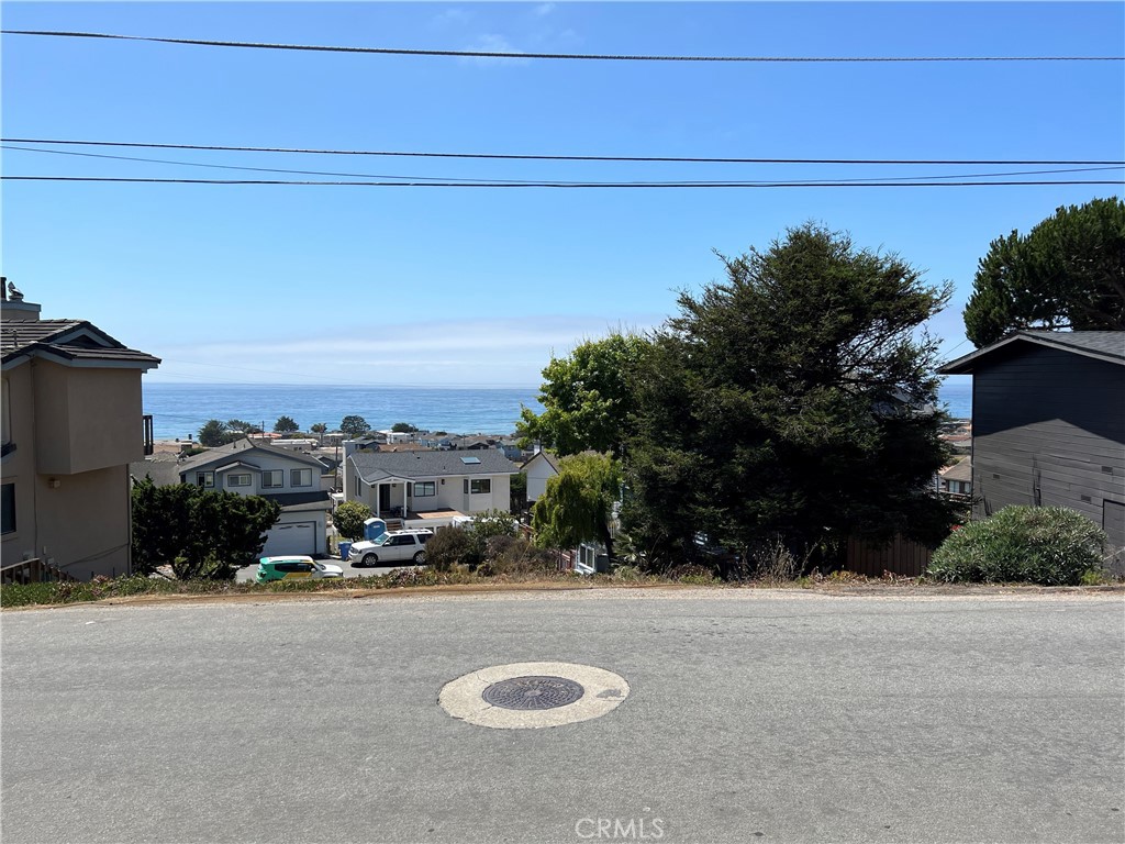 605 Ardath Dr, Cambria, CA 93428