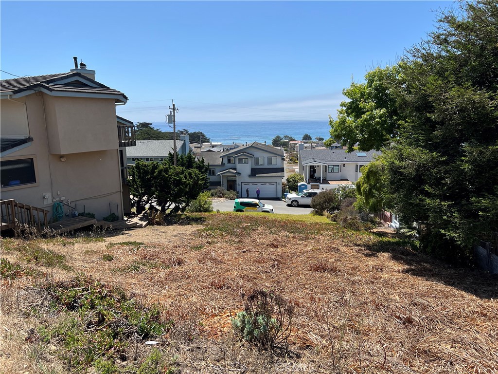 605 Ardath Dr, Cambria, CA 93428