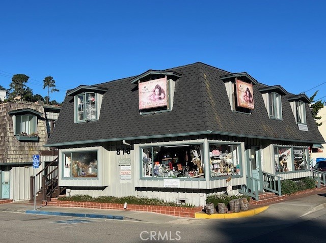 816 Main St, Cambria, CA 93428