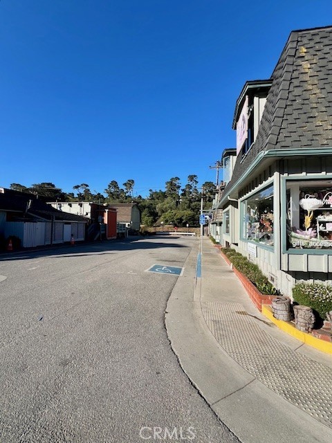 816 Main St, Cambria, CA 93428