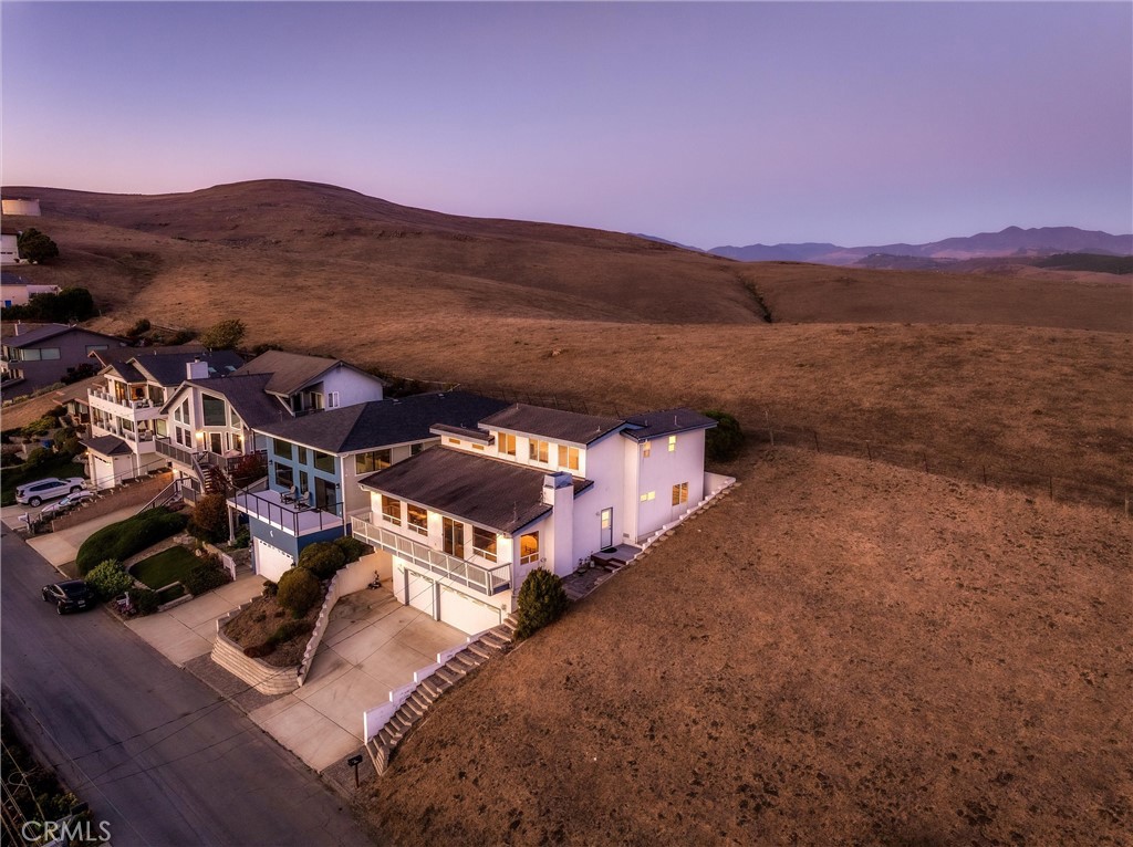 2556 Nutmeg Ave, Morro Bay, CA 93442