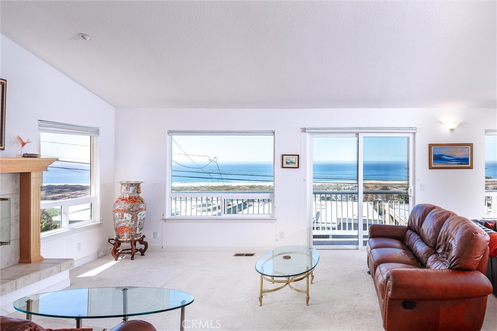 2556 Nutmeg Ave, Morro Bay, CA 93442