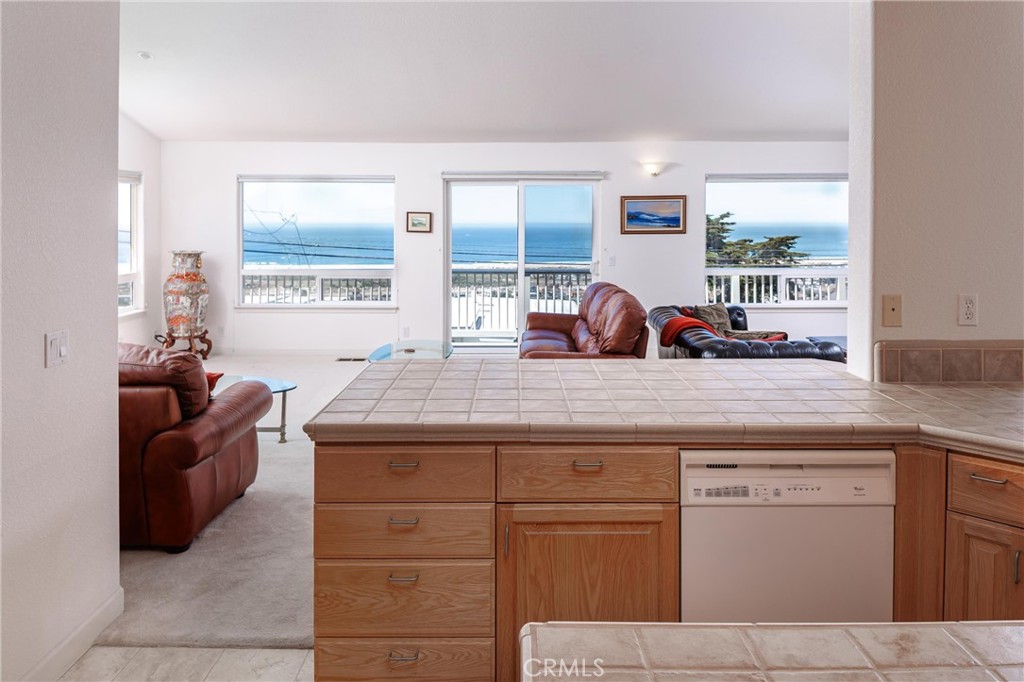 2556 Nutmeg Ave, Morro Bay, CA 93442