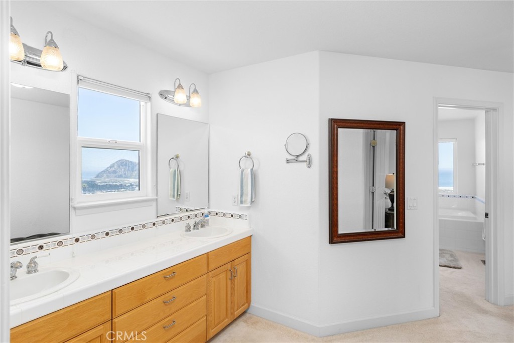 2556 Nutmeg Ave, Morro Bay, CA 93442