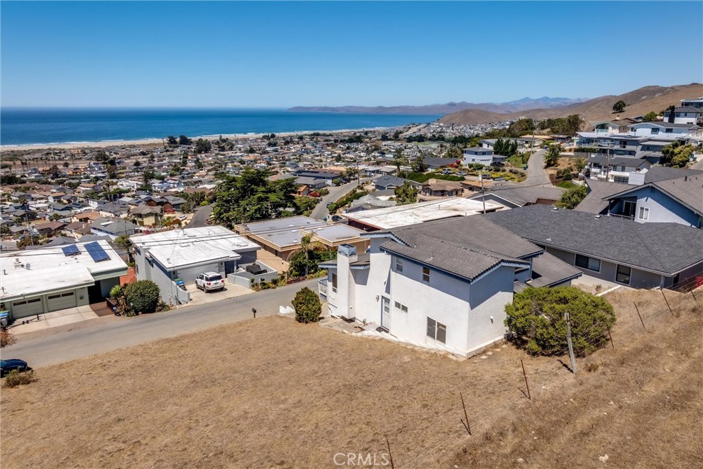2556 Nutmeg Ave, Morro Bay, CA 93442