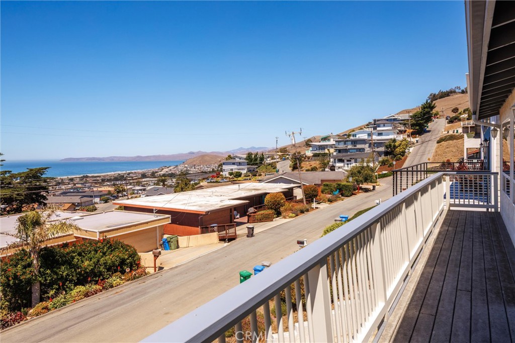 2556 Nutmeg Ave, Morro Bay, CA 93442