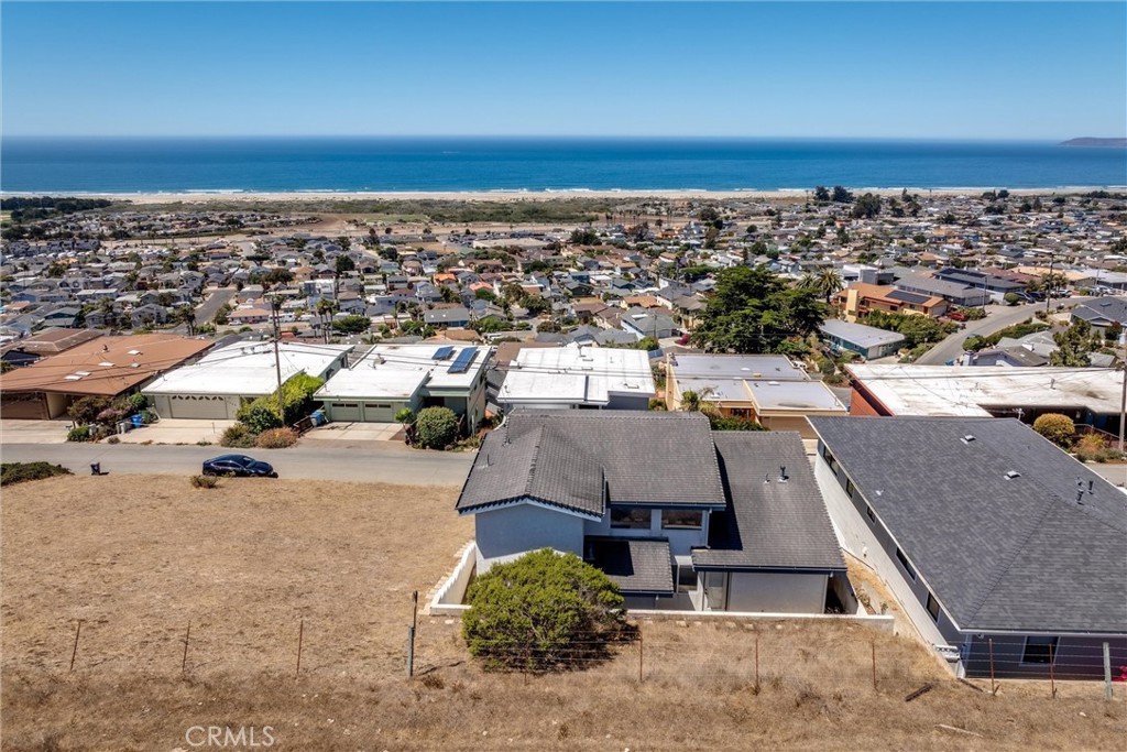 2556 Nutmeg Ave, Morro Bay, CA 93442