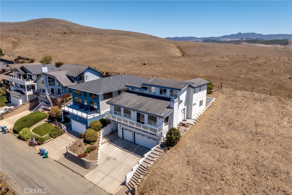 2556 Nutmeg Ave, Morro Bay, CA 93442
