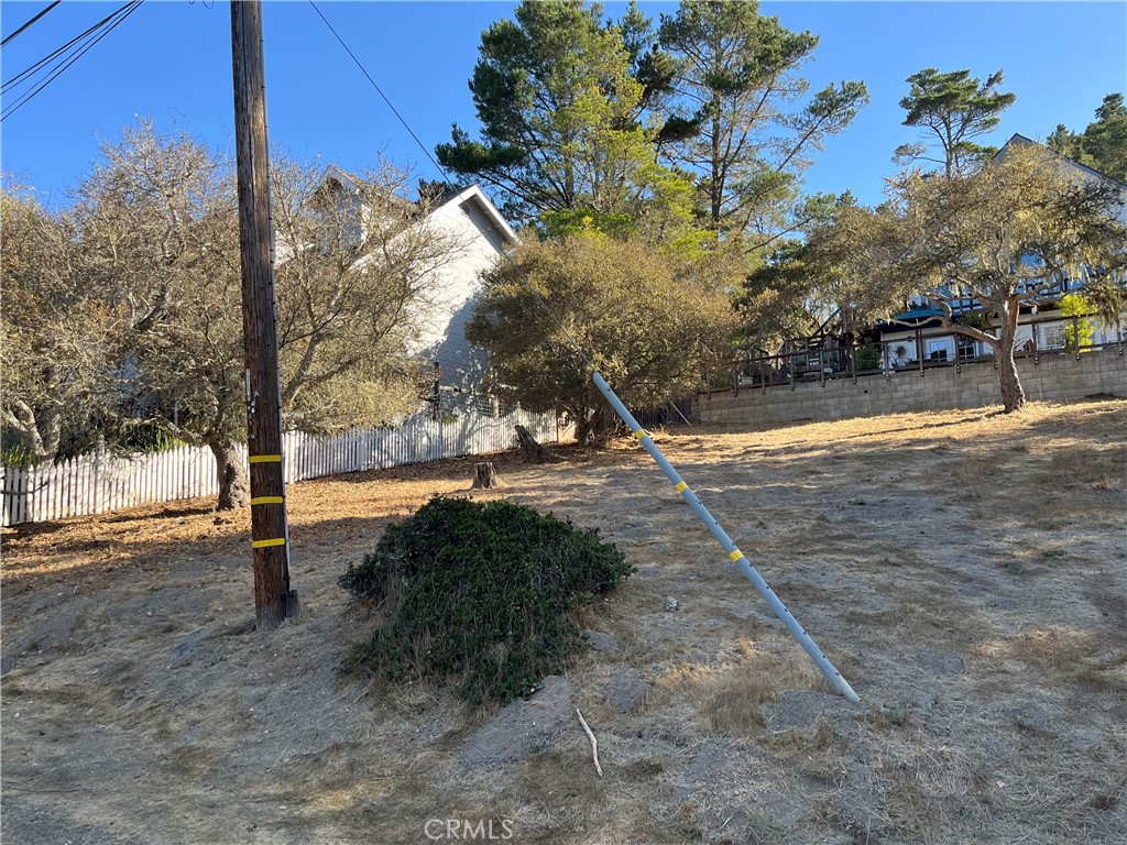 13 Tweed Avenue, Cambria, CA 93428