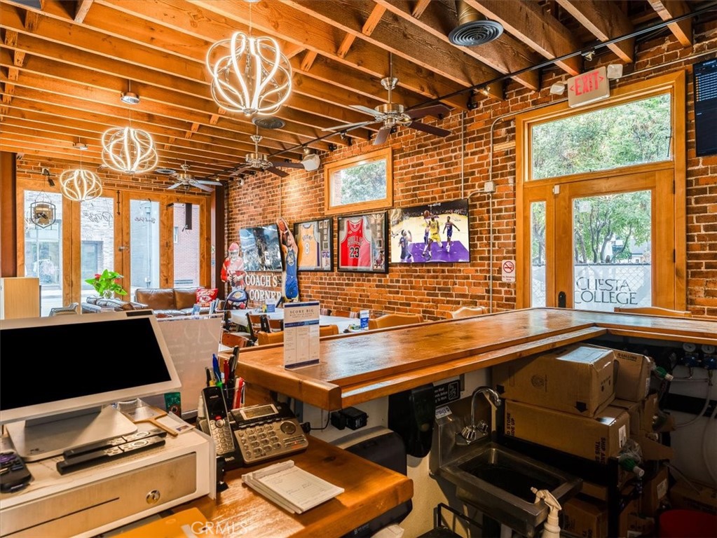 1131 Broad St, San Luis Obispo, CA 93401