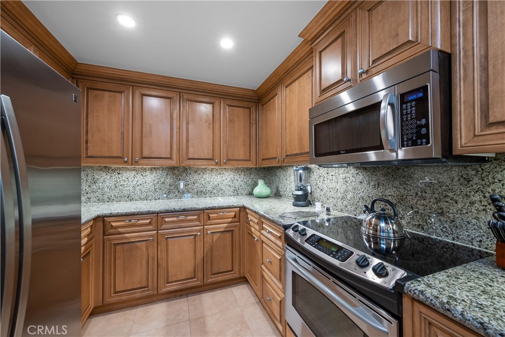 2727 Shell Beach Rd, Pismo Beach, CA 93449