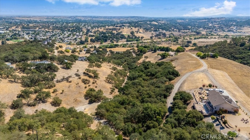 350 Robles Rd, Paso Robles, CA 93446