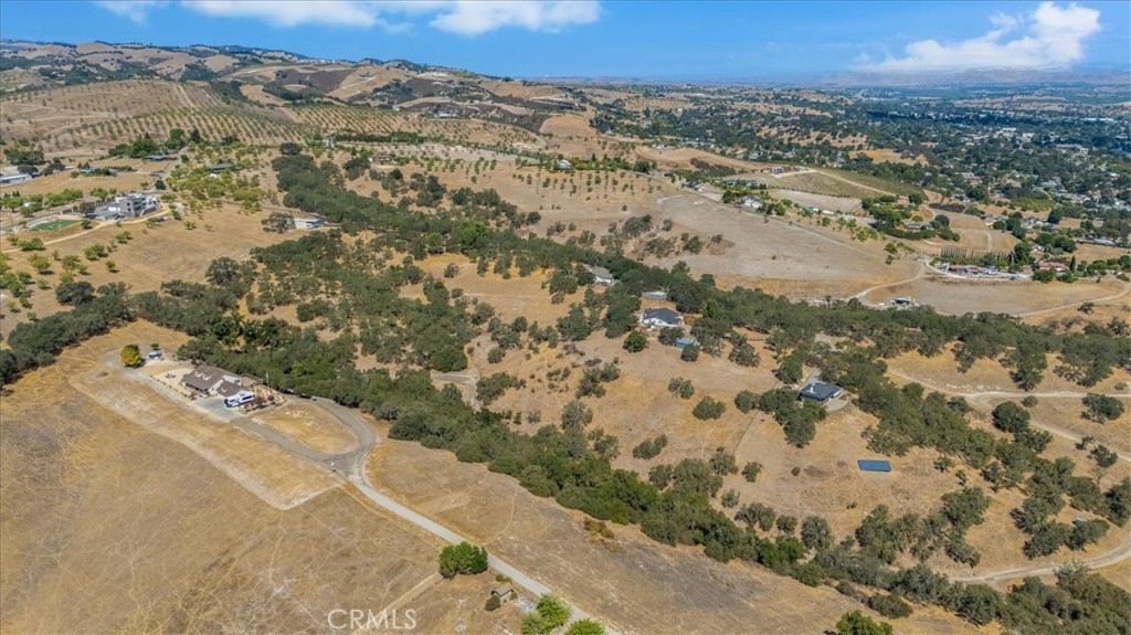 350 Robles Rd, Paso Robles, CA 93446