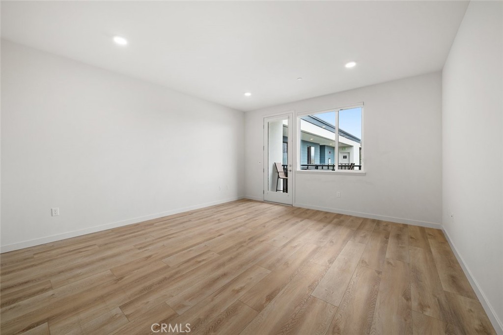 2475 Victoria Ave #406, San Luis Obispo, CA 93401