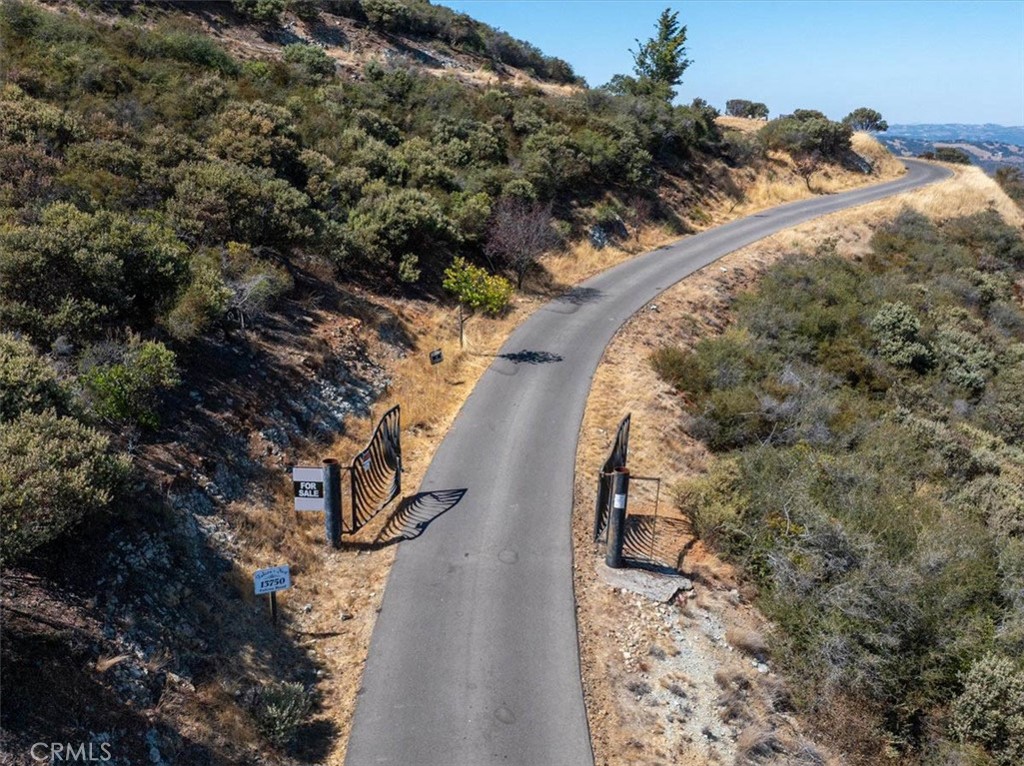 13750 Falcon Road, Atascadero, CA 93422