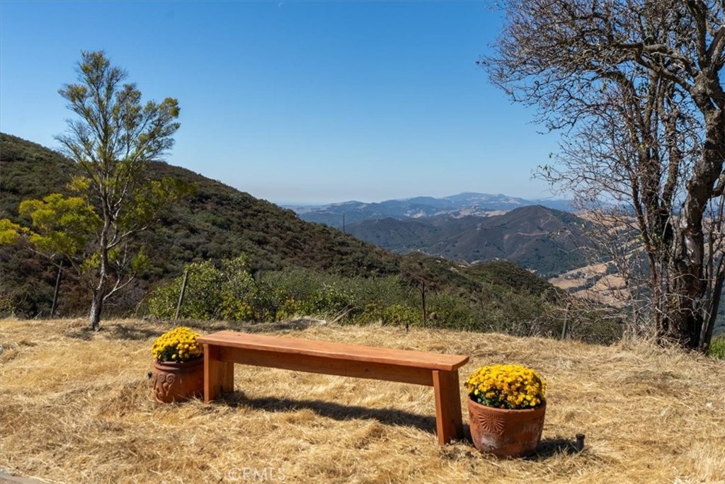 13750 Falcon Road, Atascadero, CA 93422