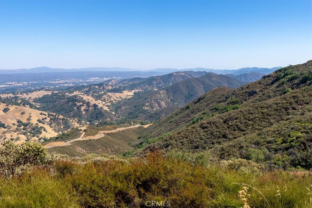 13750 Falcon Road, Atascadero, CA 93422