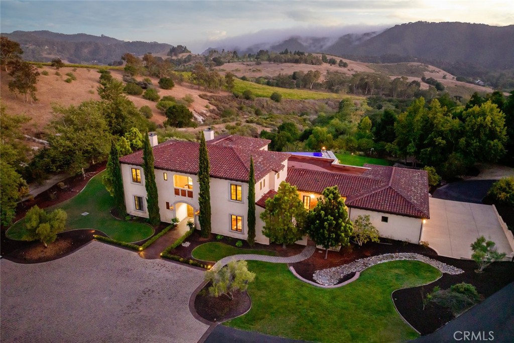 1175 Bassi Dr, San Luis Obispo, CA 93405