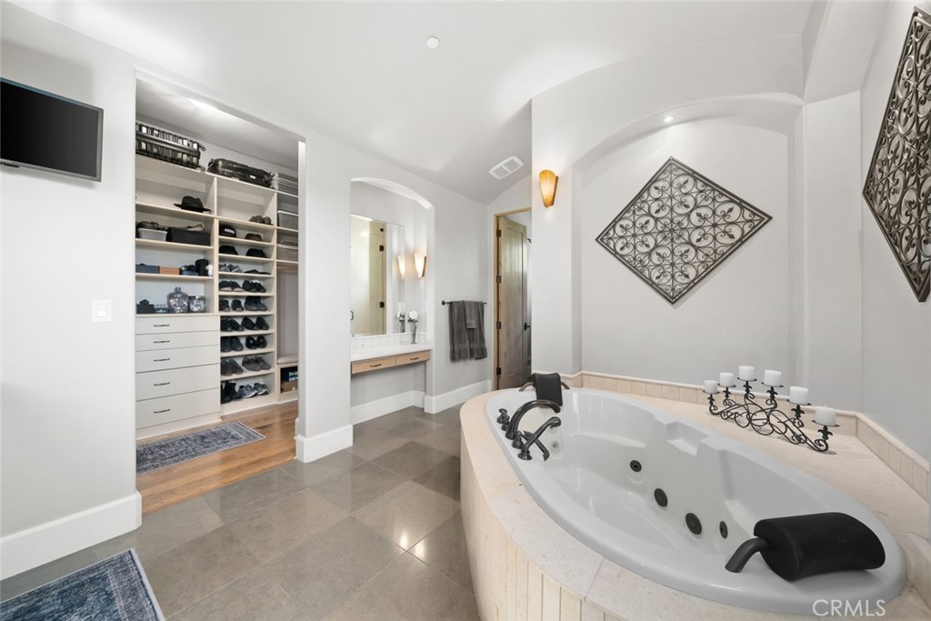 1175 Bassi Dr, San Luis Obispo, CA 93405